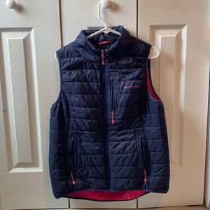 Vineyard Vines women’s vest, size medium!